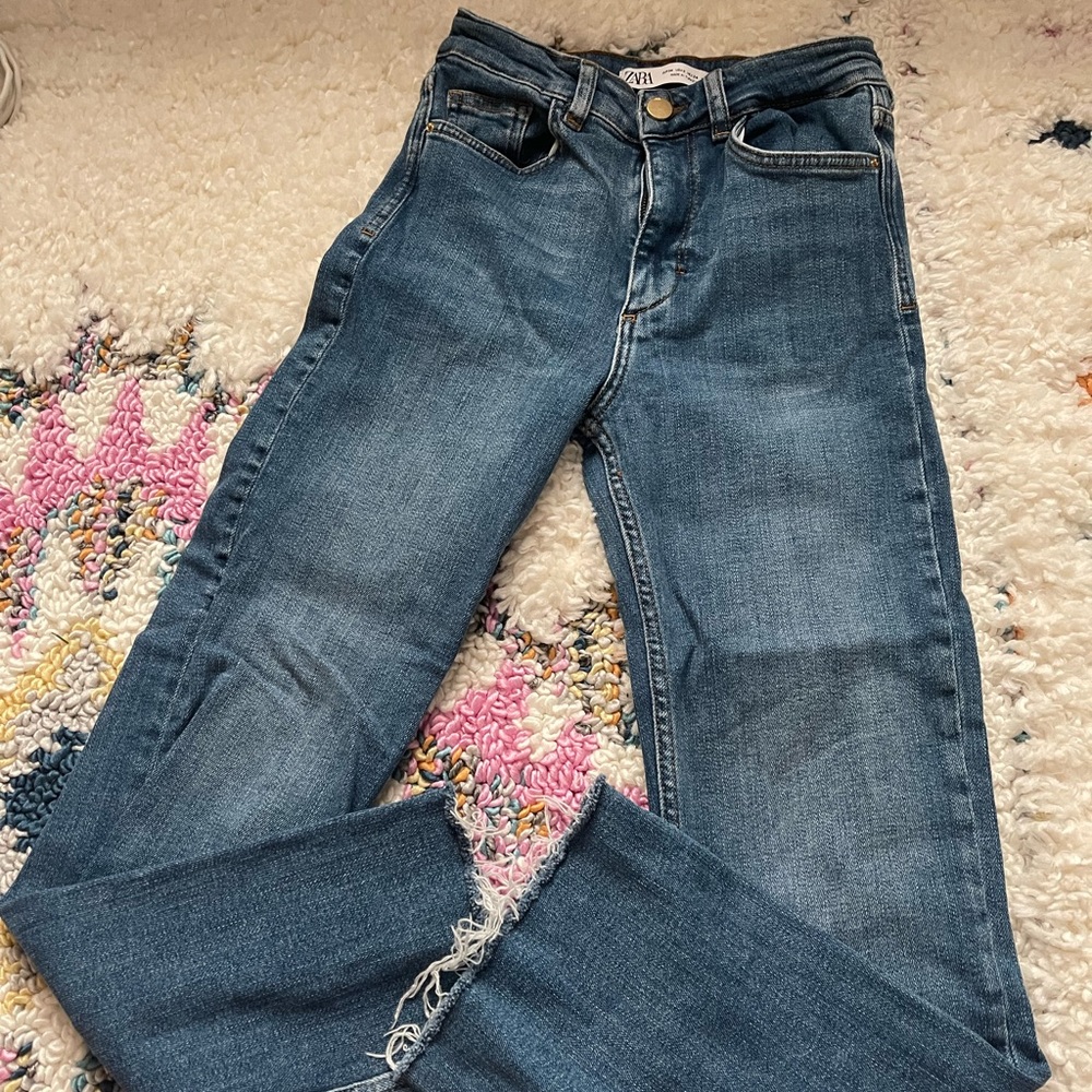 Zara jeans, size 2!